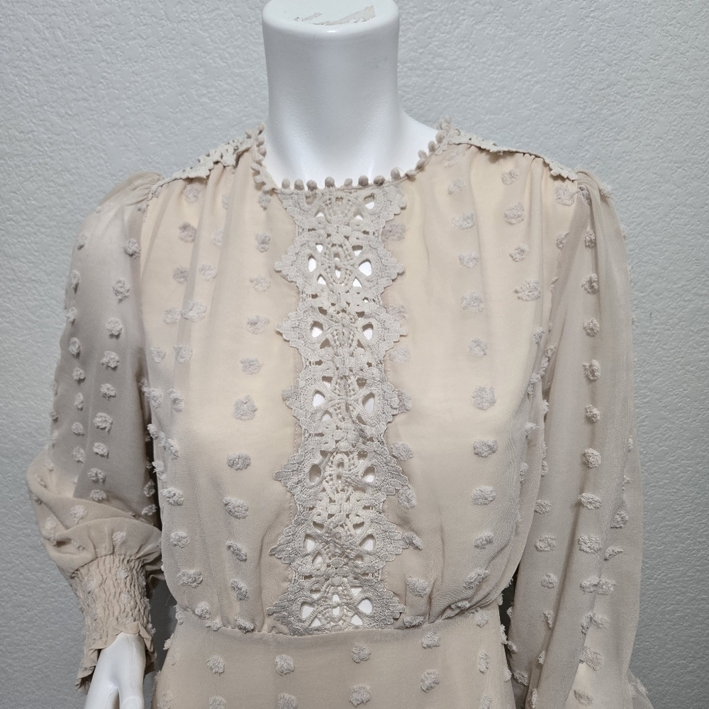 NWT Lulus Chic Cream Dress Size S - Picture 11 of 11